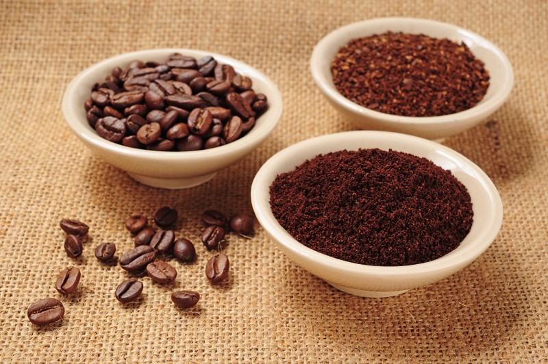 Verschiedener Mahlgrad von Kaffee