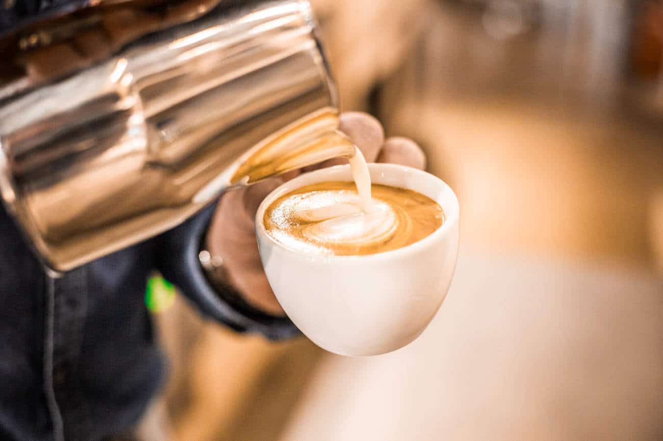 kaffee mit milchschaum
