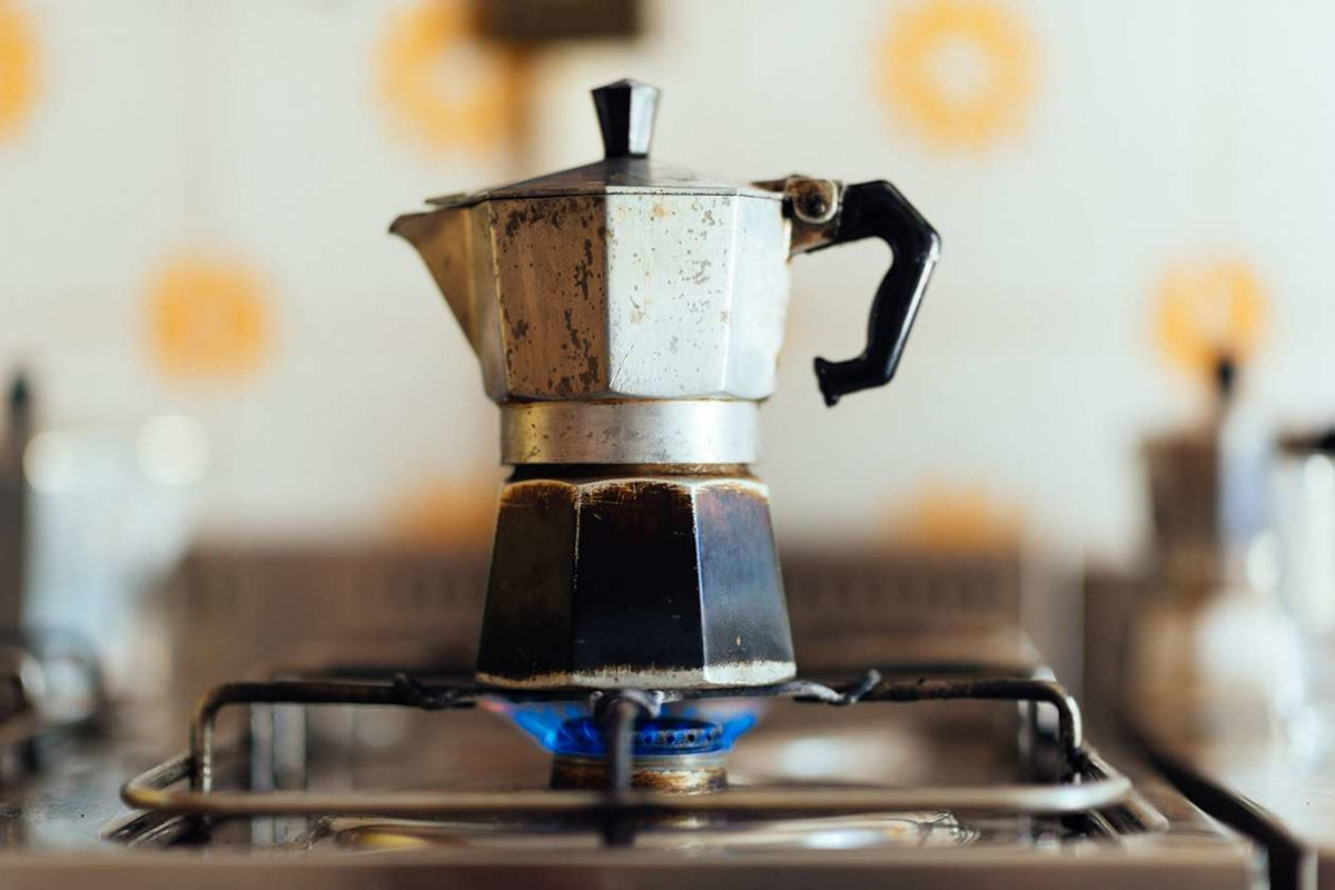 Espresso zubereiten mit Bialetti